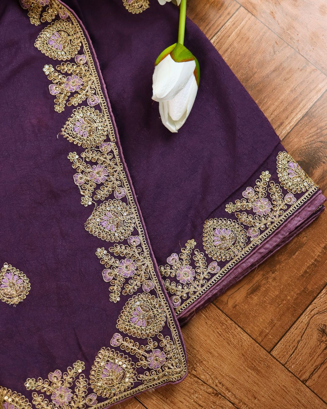 Lavender Embroidered Elegance Saree
