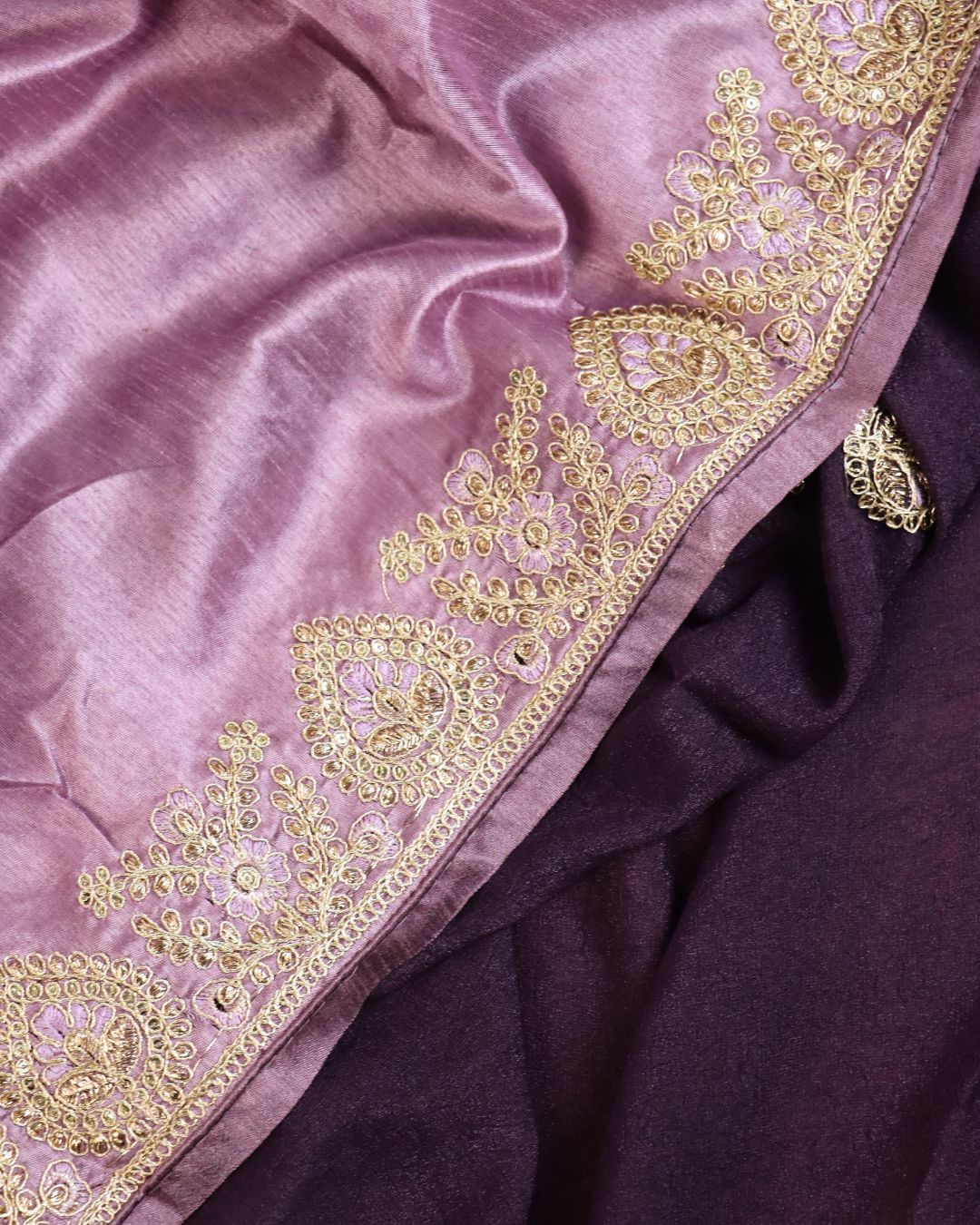 Lavender Embroidered Elegance Saree