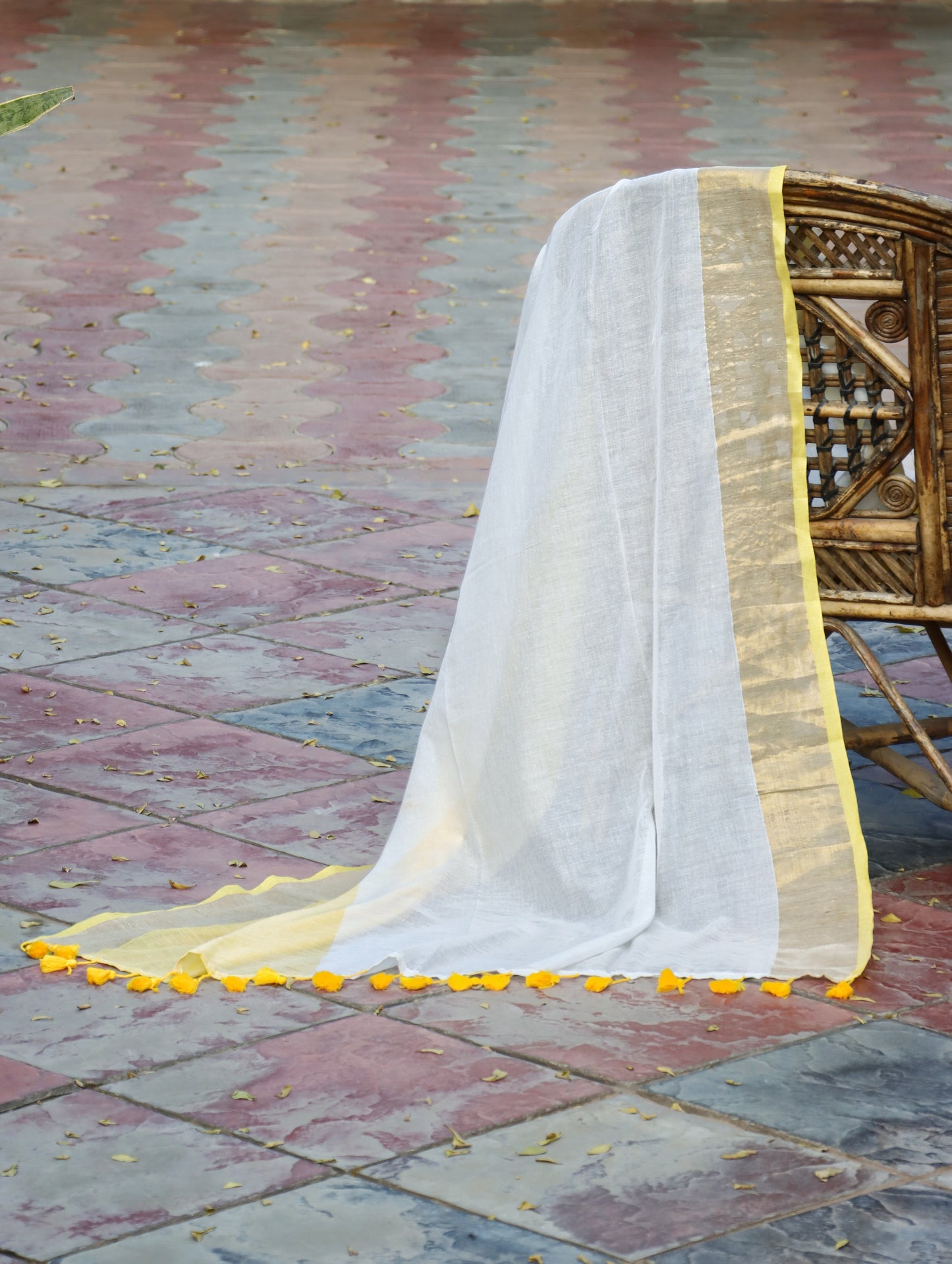 Yellow Ivory Mul Cotton Saree